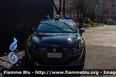 Peugeot e-208
Guardia di Finanza
allestimento Focaccia
GdiF 620 BP
Parole chiave: Peugeot e-208 GdiF620BP