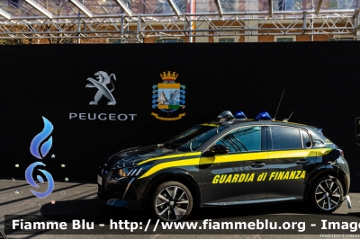 Peugeot e-208
Guardia di Finanza
allestimento Focaccia
GdiF 620 BP
Parole chiave: Peugeot e-208 GdiF620BP