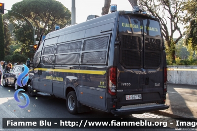 Iveco Daily VI serie restyle
Guardia di Finanza
Automezzo Protetto per Ordine Pubblico
Allestimento Sperotto
GdiF 947 BQ
Parole chiave: Iveco Daily_VIserie_restyle GdiF947BQ