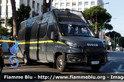 Iveco Daily VI serie restyle
Guardia di Finanza
Automezzo Protetto per Ordine Pubblico
Allestimento Sperotto
GdiF 947 BQ
Parole chiave: Iveco Daily_VIserie_restyle GdiF947BQ