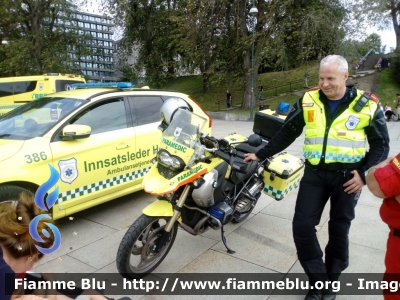 BMW F650G
Kongeriket Norge - Kongeriket Noreg - Norvegia
Innasatsleder Helse
Ambulansetjenesten
Parole chiave: BMW F650G