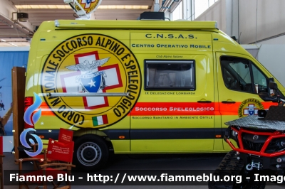 Volkswagen Crafter I serie
Corpo Nazionale del Soccorso Alpino e Speleologico
IX Zona Speleologica Lombardia
Parole chiave: Volkswagen Crafter_Iserie