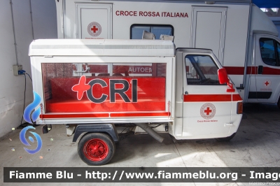 Piaggio Ape
Croce Rossa Italiana
C.O.N.E.
Centro Operativo Nazionale Emergenze
CRI 1283
Parole chiave: Piaggio Ape CRI1283