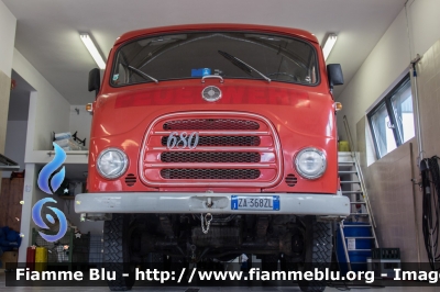 Steyr 680M
Vigili del Fuoco
Unione Distrettuale Merano - Bezirksverband Meran
Corpo Volontario di Tirolo - Freiwillige Feuerwehr Tirol (BZ)
Parole chiave: Steyr 680M