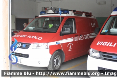 Volkswagen Transporter T5
Vigili del Fuoco
Distretto di Pergine Valsugana
Corpo Volontario di Pergine Valsugana (TN)
Polisoccorso allestimento Kolfer Fahrzeugbau
VF 5A2 TN
Parole chiave: Volkswagen Transporter_T5 VF5A2TN