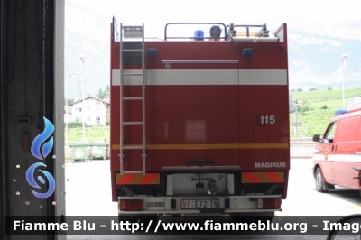 Iveco 120E23 I serie
Vigili del Fuoco
Distretto di Trento
Corpo Volontario di Lavis (TN)
APS allestimento Magirus
VF E72 TN
Parole chiave: Iveco 120E23_Iserie VFE72TN