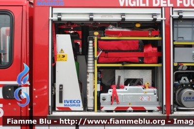 Iveco Daily IV serie restyle
Vigili del Fuoco
Distretto di Trento
Corpo Volontario di Lavis (TN)
polisoccorso allestimento Magirus
particolare lato sx
VF 2J5 TN
Parole chiave: Iveco Daily_IVserie_restyle VF2J5TN