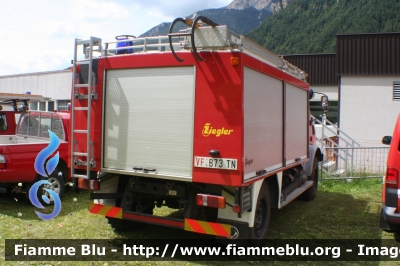 Mercede Benz Unimog U1300L
Vigili del Fuoco
Distretto di Fiemme
Corpo Volontario di Moena (TN)
allestimento Ziegler
VF B73 TN
Parole chiave: Mercedes_Benz Unimog_U1300L VFB73TN