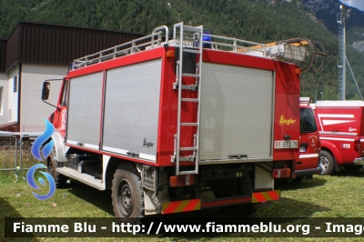 Mercede Benz Unimog U1300L
Vigili del Fuoco
Distretto di Fiemme
Corpo Volontario di Moena (TN)
allestimento Ziegler
VF B73 TN
Parole chiave: Mercedes_Benz Unimog_U1300L VFB73TN