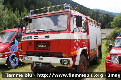 Iveco 80-17
Vigili del Fuoco
Unione Distrettuale di Fiemme
Corpo Volontario di Predazzo (TN)
allestimento Baribbi
VF C26 TN
Parole chiave: Iveco 80-17 VFC26TN