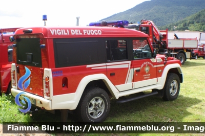 Iveco Massif
Vigili del Fuoco
Unione Distrettuale di Fiemme
Corpo Volontario di Predazzo (TN)
allestimento Magirus
VF 2K1 TN
Parole chiave: Iveco Massif VF2K1TN