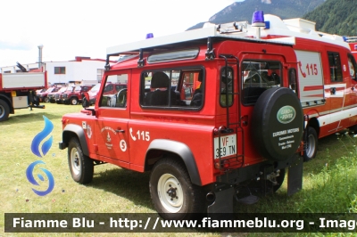 Land Rover Defender 90
Vigili del Fuoco
Unione Distrettuale di Fiemme
Corpo Volontario di Tesero (TN)
VF 3E9 TN
Parole chiave: Land_Rover Defender_90 VF3E9 TN