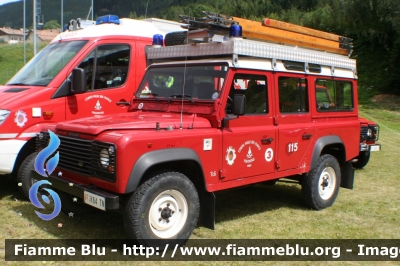 Land Rover Defender 110
Vigili del Fuoco
Unione Distrettuale di Fiemme
Corpo Volontario di Tesero (TN)
VF K64 TN
Parole chiave: Land_Rover Defender_110 VFK64TN