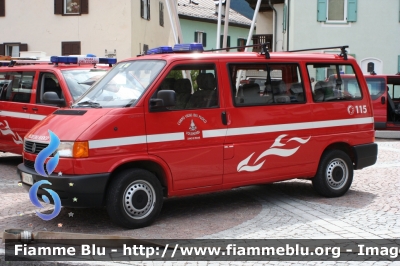 VolksWagen T4 Syncro
Vigili del Fuoco
Unione Distrettuale di Fiemme
Corpo Volontario di Ziano di Fiemme (TN)
VF A12 TN
Parole chiave: VolksWagen T4_Syncro VFA12TN