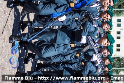 Uniforme Baschi Verdi
Guardia di Finanza

243° Anniversario della Fondazione
Parole chiave: Uniforme festa_corpo_2017