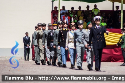 Uniformi Storiche
Guardia di Finanza

243° Anniversario della Fondazione
Parole chiave: Uniforme festa_corpo_2017