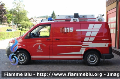 Volkswagen Transporter T5
Vigili del Fuoco
Distretto di Pergine Valsugana
Corpo Volontario di Baselga di Pinè (TN)
allestimento MobilTec-Fahrzeugbau
VF 6H8 TN
Parole chiave: Volkswagen Transporter_T5 VF6H8TN