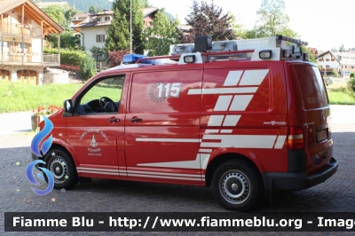 Volkswagen Transporter T5
Vigili del Fuoco
Distretto di Pergine Valsugana
Corpo Volontario di Baselga di Pinè (TN)
allestimento MobilTec-Fahrzeugbau
VF 6H8 TN
Parole chiave: Volkswagen Transporter_T5 VF6H8TN