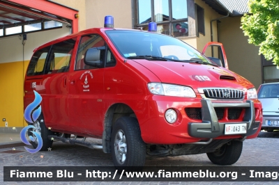 Hyundai H1 4WD
Vigili del Fuoco
Distretto di Pergine Valsugana
Corpo Volontario di Baselga di Pinè (TN)
VF 0A3 TN
Parole chiave: Hyundai H1_4WD VF0A3TN