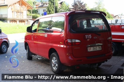 Hyundai H1 4WD
Vigili del Fuoco
Distretto di Pergine Valsugana
Corpo Volontario di Baselga di Pinè (TN)
VF 0A3 TN
Parole chiave: Hyundai H1_4WD VF0A3TN