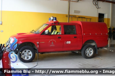 Mitsubishi L200 II serie
Vigili del Fuoco
Distretto di Pergine Valsugana
Corpo Volontario di Baselga di Pinè (TN)
VF Z62 TN
Parole chiave: Mitsubishi L200_IIserie VFZ62TN