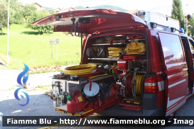 Volkswagen Transporter T5
Vigili del Fuoco
Distretto di Pergine Valsugana
Corpo Volontario di Baselga di Pinè (TN)
allestimento MobilTec-Fahrzeugbau
VF 6H8 TN
Parole chiave: Volkswagen Transporter_T5 VF6H8TN