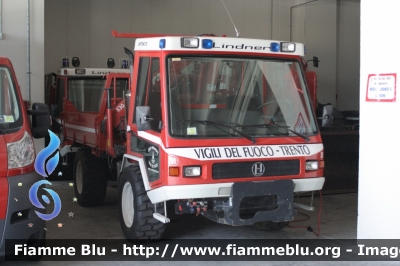 Linder Unitrac 95L
Vigili del Fuoco
Corpo Permanente di Trento
con cassone e braccio gru
Parole chiave: Linder Unitrac_95L