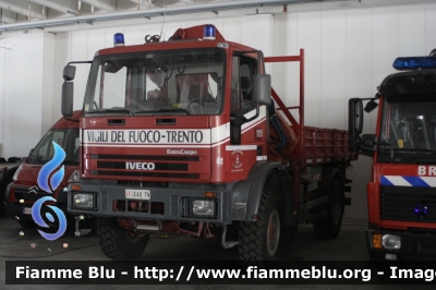 Iveco EuroCargo 135E23 4x4 I serie
Vigili del Fuoco
Corpo Permanente di Trento
VF E40 TN
Parole chiave: Iveco EuroCargo_135E23_4x4_Iserie VFE40TN