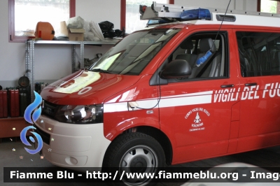 Volkswagen Transporter T5 Restyle
Vigili del Fuoco
Distretto di Pergine Valsugana
Corpo Volontario di Calceranica al Lago (TN)
APS Seconda Partenza
allestimento Kolfer Fahrzeugbau
VF 8K1 TN
Parole chiave: Volksvagen T5_Restyle VF8K1TN