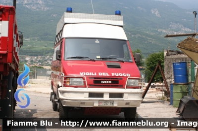 Iveco Daily 4x4 II serie
Vigili del Fuoco
Distretto della Vallagarina
Corpo Volontario di Rovereto (TN)
Mezzo di rilevazione ambientale
VF C57 TN
Parole chiave: Iveco Daily_4x4_IIserie VFC27TN