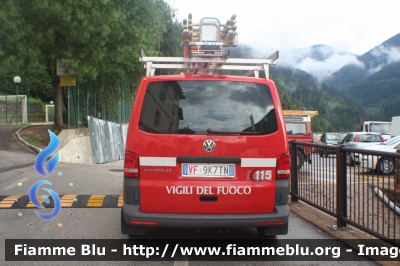 Volkswagen Transporter T5 restyle
Vigili del Fuoco
Distretto di Trento
Corpo Volontario di Sover (TN)
allestimento Nord Studio
VF 9K7 TN
Parole chiave: Volkswagen Trasnporter_T5_Restyle VF9K7TN