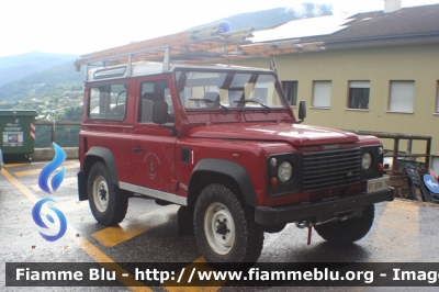 Land Rover Defender 90
Vigili del Fuoco
Distretto di Trento
Corpo Volontario di Sover (TN)
VF K94 TN
Parole chiave: Land_Rover Defender_90 VFK94TN