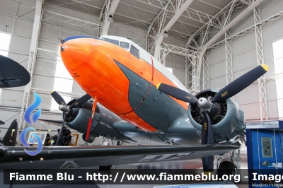 Douglas C-47 "Dakota"
Aeronautica Militare Italiana
Museo Storico
Vigna di Valle (Rm)
Parole chiave: Douglas C-47 "Dakota"