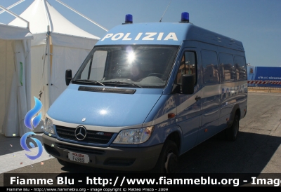 Mercedes-Benz Sprinter II serie
Polizia di Stato
C.N.E.S.
Polizia F4989
Parole chiave: mercedes_benz sprinter_IIserie poliziaf4989