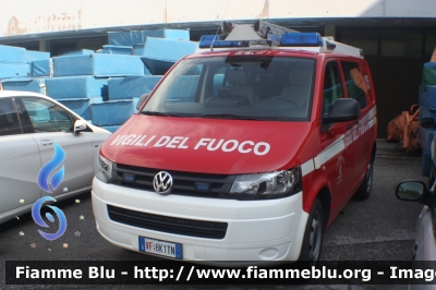 Volkswagen Transporter T5 restyle
Vigili del Fuoco
Corpo Volontario di Calceranica al Lago (TN)
APS Seconda Partenza
allestimento Kolfer Fahrzeugbau
VF 8K1TN
Parole chiave: Volkswagen Transporter_T5restyle VF8K1TN