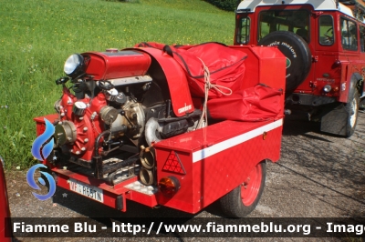 Carrello Motopompa
Vigili del Fuoco
Distretto di Pergine Valsugana
Corpo Volontario di Sant'Orsola Terme (TN)
allestimento Rosenbauer
VF RR65TN
Parole chiave: Carrello Motopompa VFRR65TN