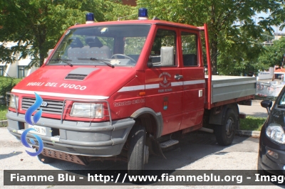 Iveco Daily II serie 4x4
Vigili del Fuoco
Distretto di Pergine Valsugana
Corpo Volontario di Pergine Valsugana (TN)
VF C08 TN
Parole chiave: Iveco Daily_II_serie_4x4 VFC08TN