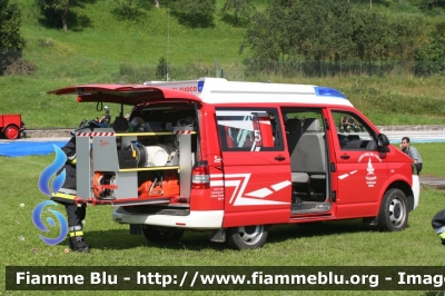 VolksWagen T5 Restyle
Vigili del Fuoco
Distretto di Pergine Valsugana
Corpo Volontario di Frassilongo (TN)
allestimento  Brandschutz-Rosenbauer
VF 8K9 TN
Parole chiave: VolksWagen T5_Restyle VF8K9TN