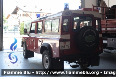 Land Rover Defender 110
Vigili del Fuoco
Distretto di Mezzolombardo
Corpo Volontario di Mezzolombardo (TN)
allestimento Brandschutz
VF K97 TN
Parole chiave: Land-Rover Defender_110 VFK97TN