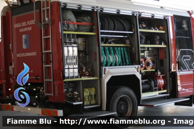 Volvo FMX 420 4x4 I serie
Vigili del Fuoco
Distretto di Mezzolombardo
Corpo Volontario di Mezzolombardo (TN)
APS allestimento Brandshutz - Rosenbauer
VF 7E3 TN
Parole chiave: Volvo FMX_420_4x4_Iserie VF7E3TN