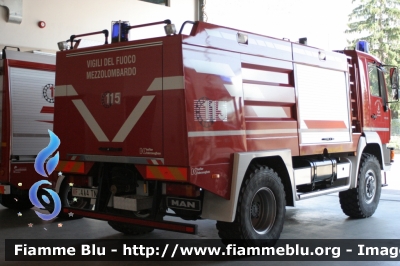 Man LE 10.220 4x4
Vigili del Fuoco
Distretto di Mezzolombardo
Corpo Volontario di Mezzolombardo (TN)
ABP allestimento Kolfer Fahrzeugbau
VF 4A4 TN
Parole chiave: Man LE_10.220_4x4 VF4A4TN