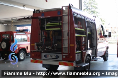 Mercedes-Benz Sprinter 4x4 III serie
Vigili del Fuoco
Distretto di Mezzolombardo
Corpo Volontario di Mezzolombardo (TN)
allestimento Brandschutz - Rosenbauer
VF 7H3 TN
Parole chiave: Mercedes-Benz Sprinter_4x4_IIIserie VF7H3TN