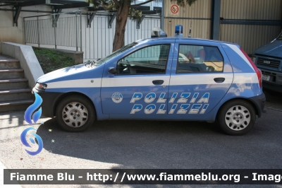 Fiat Punto II serie
Polizia di Stato
Questura di Bolzano
POLIZIA E6113
Parole chiave: Fiat Punto_IIserie POLIZIAE6113 Civil_Protect_2016