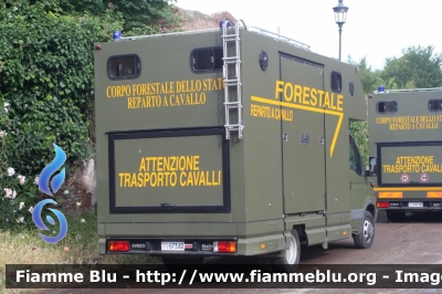 Iveco Daily III serie
Corpo Forestale dello Stato
Trasporto Cavalli
CFS 673 AD
Parole chiave: Iveco daily_IIIserie CFS673AD