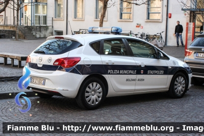 Opel Astra V serie
Polizia Municipale - Stadtpolizei
Bolzano - Bozen
Parole chiave: Opel Astra_Vserie