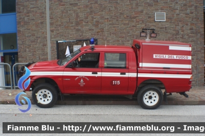 Mitsubishi L200 II serie
Vigili del Fuoco
Distretto di Trento
Corpo Volontario di Albiano (TN)
Pinza Off Road
VF C34 TN
Parole chiave: Mitsubishi L200_IIserie VFC34TN