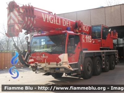 Liebherr LTM 1070-4.1
Vigili del Fuoco
Corpo Permanente di Trento
VF Y99 TN
Parole chiave: Liebherr LTM_1070-4.1 VFY99TN