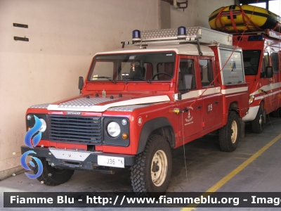 Land Rover Defender 130
Vigili del Fuoco
Corpo Permanente di Trento
EUSR - Soccorsi Speciali
VF J36 TN
Parole chiave: Land_Rover Defender_130 VFJ36TN