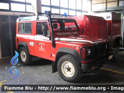 Land Rover Defender 90
Vigili del Fuoco
Corpo Permanente di Trento
VF K84 TN
Parole chiave: Land-Rover Defender_90 VFK84TN