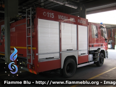 Iveco EuroCargo 120E23 I serie
Vigili del Fuoco
Corpo Permanente di Trento
Allestimento Iveco Magirus
VF F25 TN
Parole chiave: Iveco EuroCargo_120E23_Iserie VFF25TN